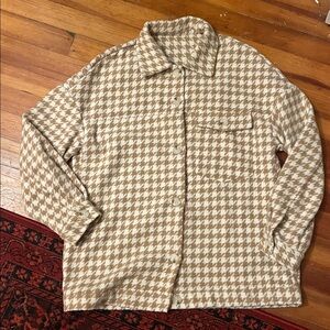 NWT 🌹 Boxy Tan Houndstooth Jacket Top Size S